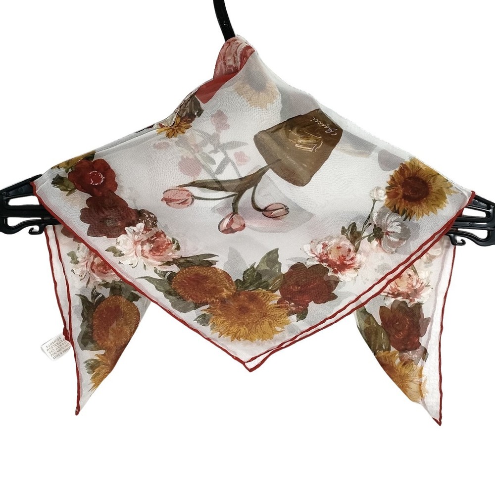 GUCCI Scarves - Picture 2 of 6